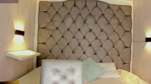 DAYRA ANGELS online show from 7, 1, 2025