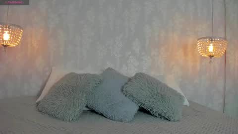 DAYRA ANGELS online show from 25, 9, 2025