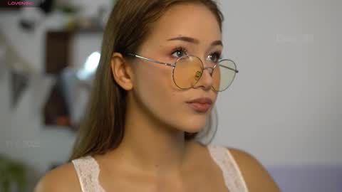 Snapshot of dazy_88 chatting on 9, 11, 2025 Dazy My Fansly online show from 9, 11, 2025