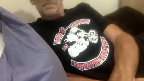 Snapshot of deanofflove221000 chatting on 18, 11, 2025 deanofflove221000 online show from 18, 11, 2025