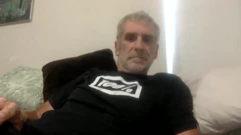 Snapshot of deanofflove221000 chatting on 23, 11, 2025 deanofflove221000 online show from 23, 11, 2025