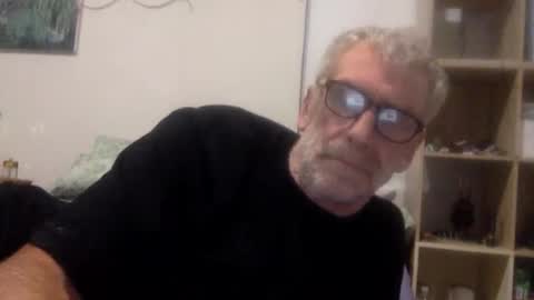 Snapshot of deanofflove221000 chatting on 24, 11, 2025 deanofflove221000 online show from 24, 11, 2025