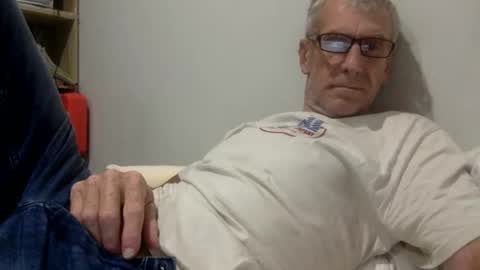 Snapshot of deanofflove221000 chatting on 22, 12, 2025 deanofflove221000 online show from 22, 12, 2025