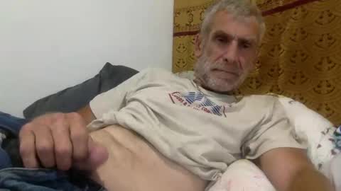 Snapshot of deanofflove221000 chatting on 12, 2, 2026 deanofflove221000 online show from 12, 2, 2026