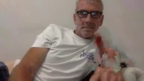 Snapshot of deanofflove221000 chatting on 22, 2, 2026 deanofflove221000 online show from 22, 2, 2026