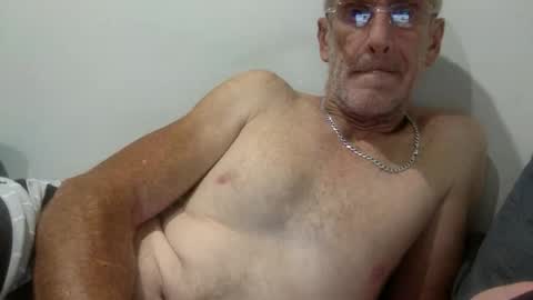 Snapshot of deanofflove221000 chatting on 22, 2, 2026 deanofflove221000 online show from 22, 2, 2026