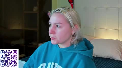 Debbie Mon Tue Fri Sun Sat GMT 3 1000am - 0400pm  online show from 9, 1, 2026