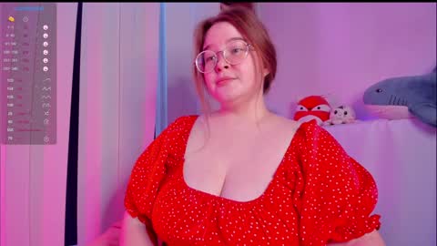 Snapshot of debbiewood chatting on 8, 12, 2024 DeboraDebbieDee online show from 8, 12, 2024