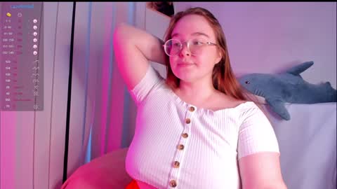 Snapshot of debbiewood chatting on 3, 1, 2025 DeboraDebbieDee online show from 3, 1, 2025