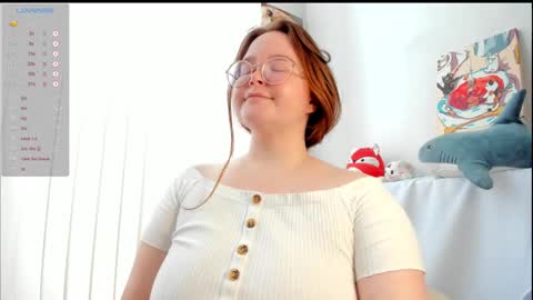 Snapshot of debbiewood chatting on 26, 2, 2025 DeboraDebbieDee online show from 26, 2, 2025