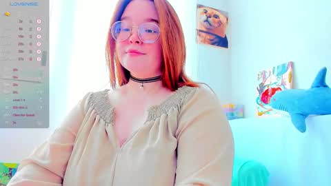 Snapshot of debbiewood chatting on 12, 9, 2025 DeboraDebbieDee online show from 12, 9, 2025