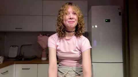 Hello My name is Sarah im new model here and little but shy. online show from 13, 1, 2026