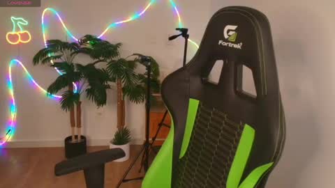 Debra online show from 16, 4, 2026