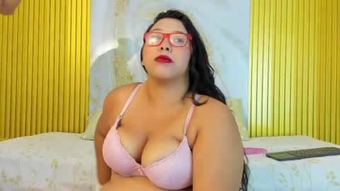 deepandcurvy online show from 11, 4, 2026