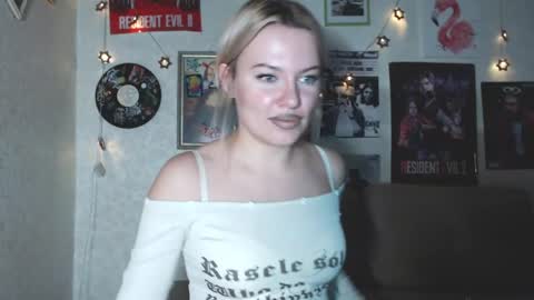 Snapshot of deepholedayss chatting on 15, 4, 2026 deepholedayss online show from 15, 4, 2026