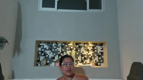 Snapshot of deesseluxure_ chatting on 14, 5, 2026 Andre online show from 14, 5, 2026