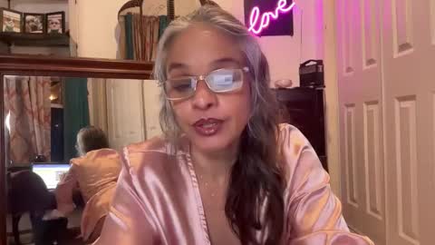 Tori online show from 7, 11, 2025