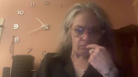 Snapshot of degeneratesaint chatting on 16, 2, 2026 Tori online show from 16, 2, 2026