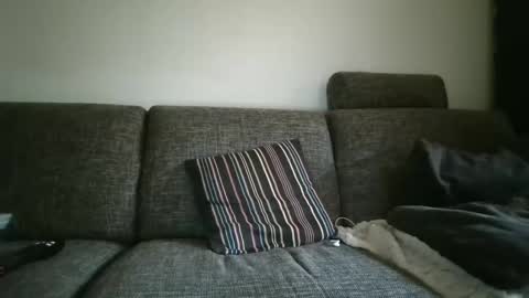 Snapshot of degrandis chatting on 22, 2, 2025 Luka Magic online show from 22, 2, 2025