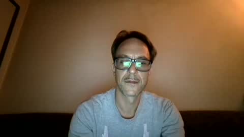 Snapshot of degrandis chatting on 7, 7, 2026 Luka Magic online show from 7, 7, 2026