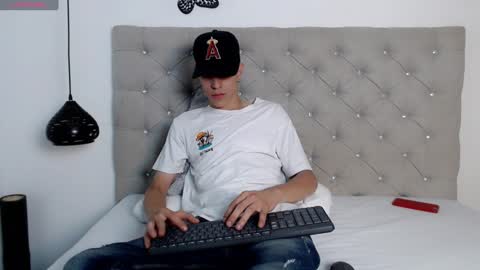 Snapshot of dei_v_48 chatting on 6, 12, 2024 DEIVY online show from 6, 12, 2024