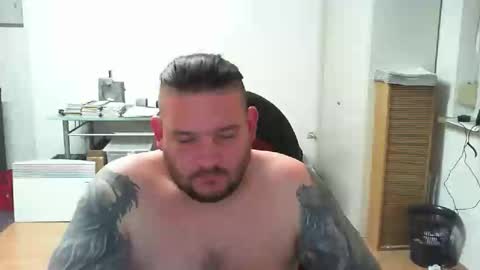 Snapshot of deinspielzeug87 chatting on 18, 12, 2025 deinspielzeug87 online show from 18, 12, 2025