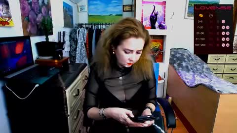 Delicacat online show from 12, 2, 2025