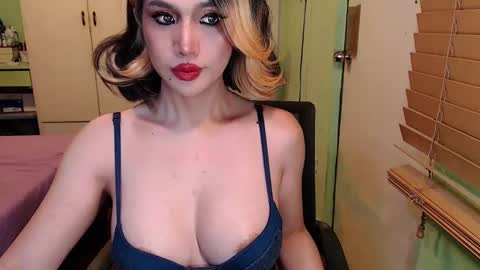 Mercedes online show from 12, 3, 2025