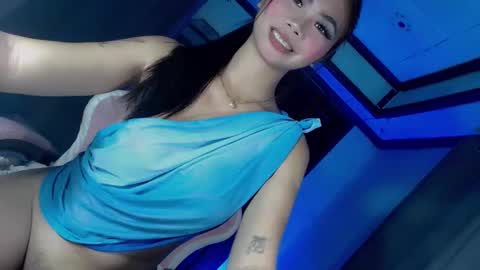 Snapshot of deliciousfaye chatting on 3, 11, 2025 Hello your loving faye 3 online show from 3, 11, 2025