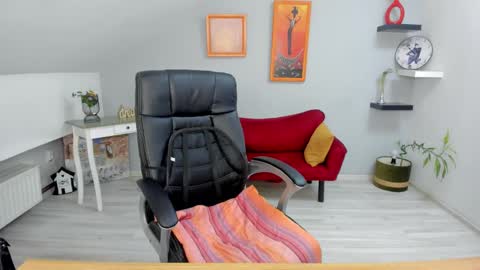 DeliciousLolly online show from 12, 2, 2025