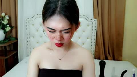Snapshot of deliciously_sophie chatting on 16, 6, 2026 Sophie online show from 16, 6, 2026