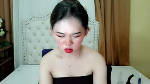 Snapshot of deliciously_sophie chatting on 18, 6, 2026 Sophie online show from 18, 6, 2026