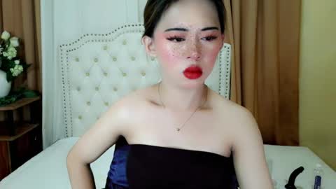 Snapshot of deliciously_sophie chatting on 22, 6, 2026 Sophie online show from 22, 6, 2026