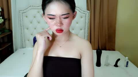 Snapshot of deliciously_sophie chatting on 23, 6, 2026 Sophie online show from 23, 6, 2026
