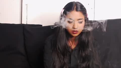 Delilah Blaze online show from 27, 2, 2025