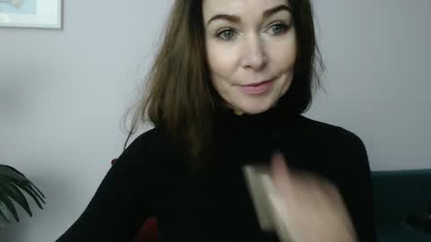 Snapshot of delilah_sweet chatting on 11, 2, 2025 delilah_sweet online show from 11, 2, 2025