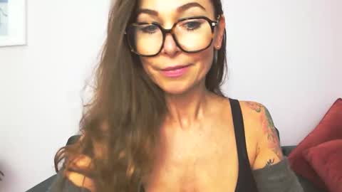 Snapshot of delilah_sweet chatting on 22, 9, 2025 delilah_sweet online show from 22, 9, 2025