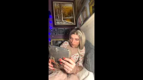 Delilah  Juju online show from 11, 6, 2026
