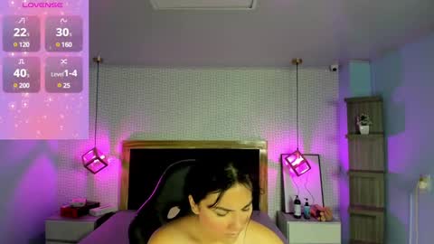 Snapshot of delilaquinn chatting on 5, 3, 2025 delilaquinn online show from 5, 3, 2025