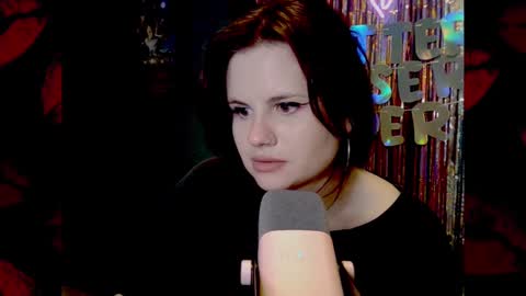 dellacrush_ online show from 13, 2, 2025