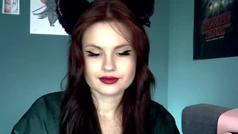 dellacrush_ online show from 20, 2, 2025