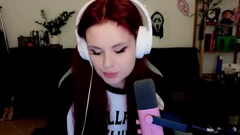 dellacrush_ online show from 13, 12, 2025