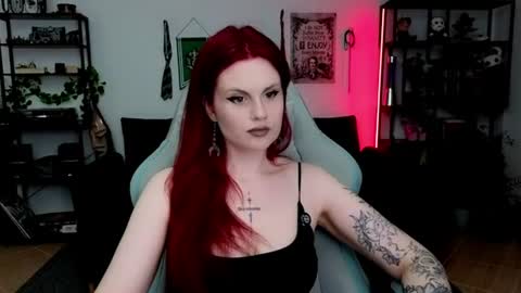 dellacrush_ online show from 30, 6, 2026