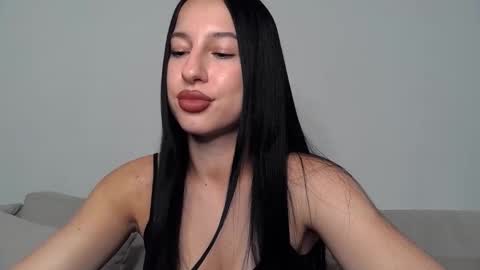 delly_love online show from 10, 9, 2025