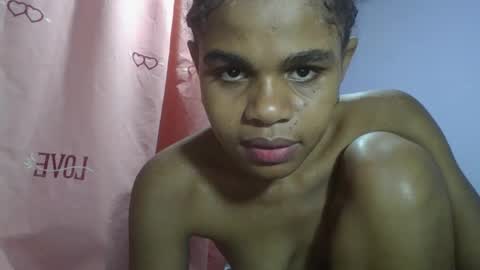 delphine online show from 5, 4, 2026