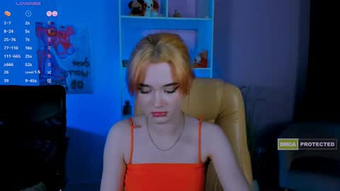 Snapshot of demi_mooore chatting on 8, 1, 2025 Demi online show from 8, 1, 2025