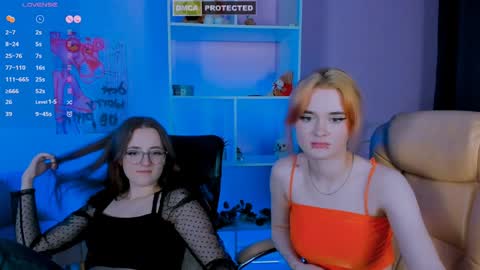 Snapshot of demi_mooore chatting on 8, 1, 2025 Demi online show from 8, 1, 2025