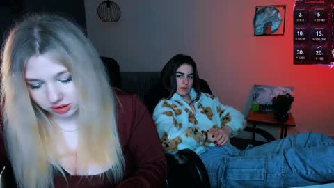 Snapshot of demi_mooore chatting on 28, 1, 2025 Demi online show from 28, 1, 2025