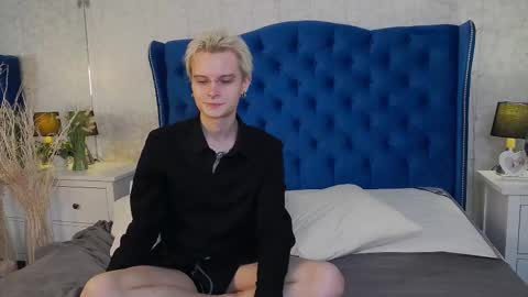 demianenglen online show from 8, 3, 2025