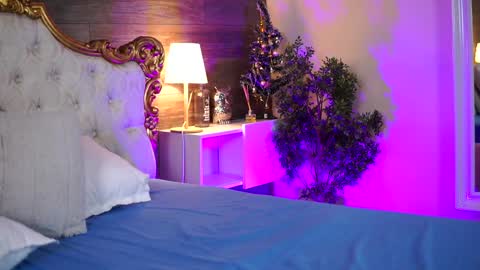 denisedevilles online show from 8, 1, 2025